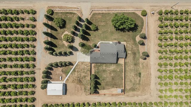 4350 Navelencia Avenue, Reedley, CA 93654