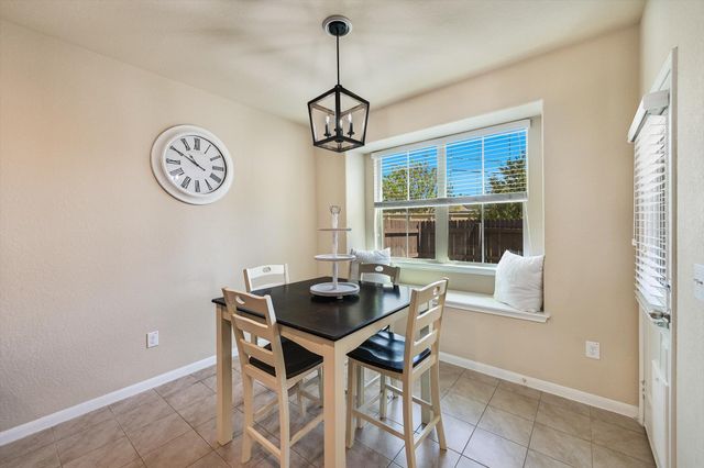 2880 Donnell DR 2502, Round Rock, TX 78664