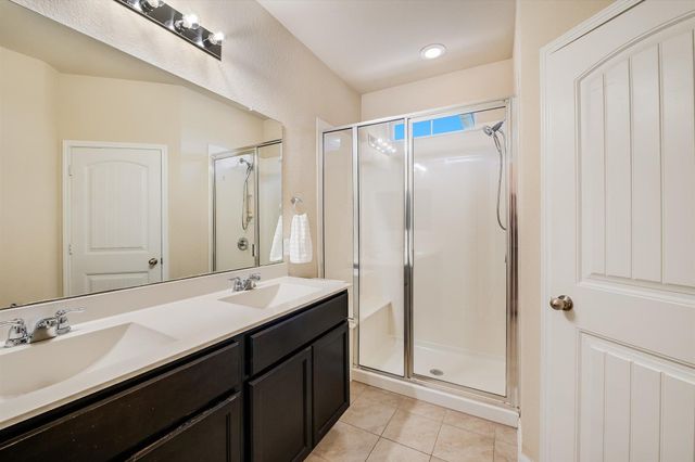 2880 Donnell DR 2502, Round Rock, TX 78664