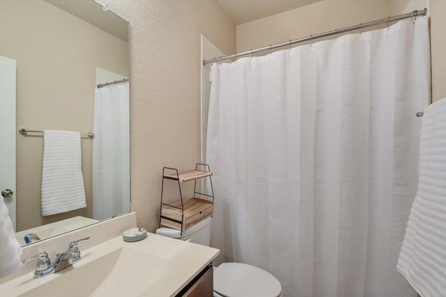 2880 Donnell DR 2502, Round Rock, TX 78664