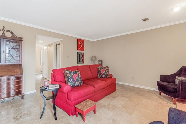 2200 Andover Ct Apt 301, Little Rock, AR 72227