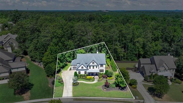 1205 Eagles Creek Court NW, Acworth, GA 30101