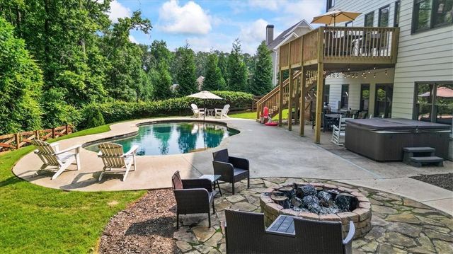 1205 Eagles Creek Court NW, Acworth, GA 30101