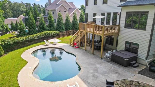 1205 Eagles Creek Court NW, Acworth, GA 30101