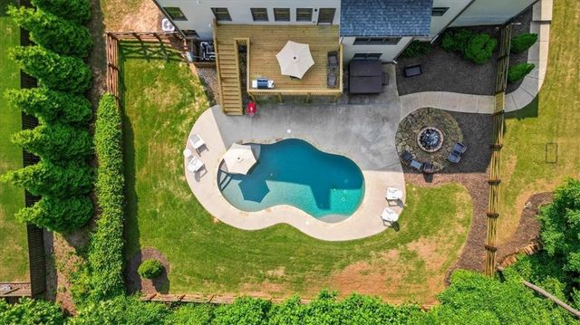 1205 Eagles Creek Court NW, Acworth, GA 30101