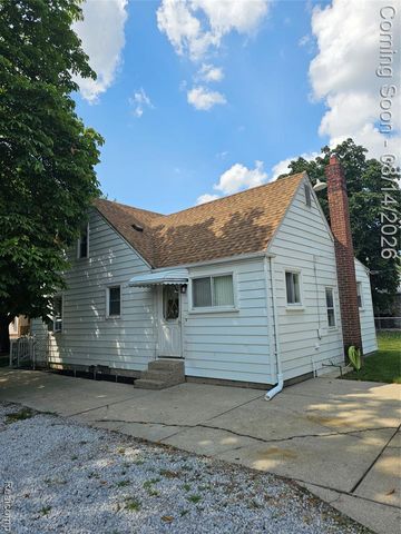 28510 Hillview Street, Roseville, MI 48066