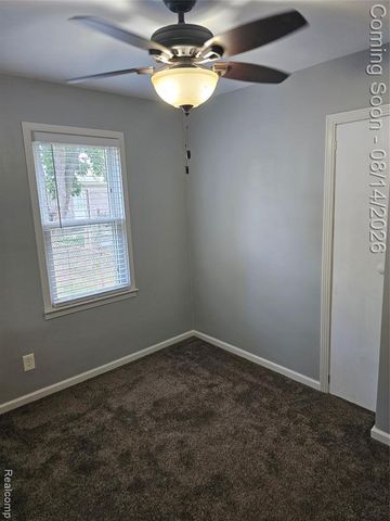 28510 Hillview Street, Roseville, MI 48066