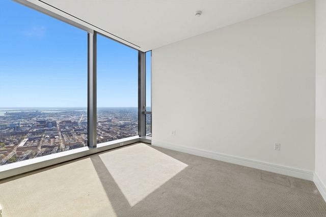 1 Dalton 5203, Boston, MA 02115