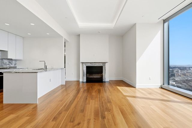1 Dalton 5203, Boston, MA 02115