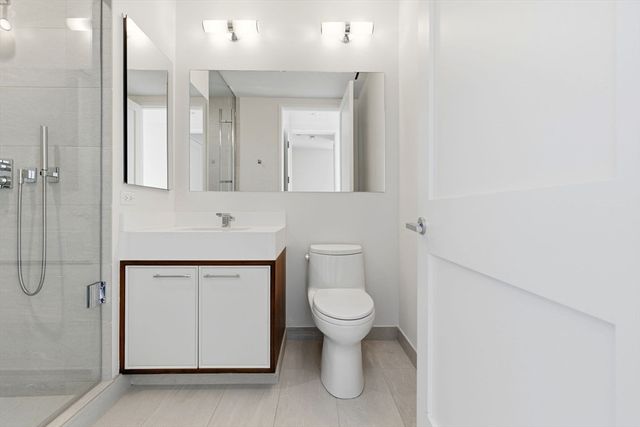 1 Dalton 5203, Boston, MA 02115