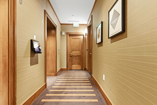 1 Dalton 5203, Boston, MA 02115