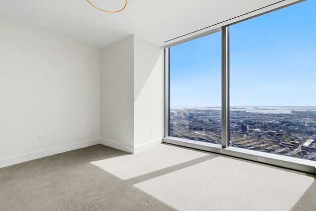 1 Dalton 5203, Boston, MA 02115