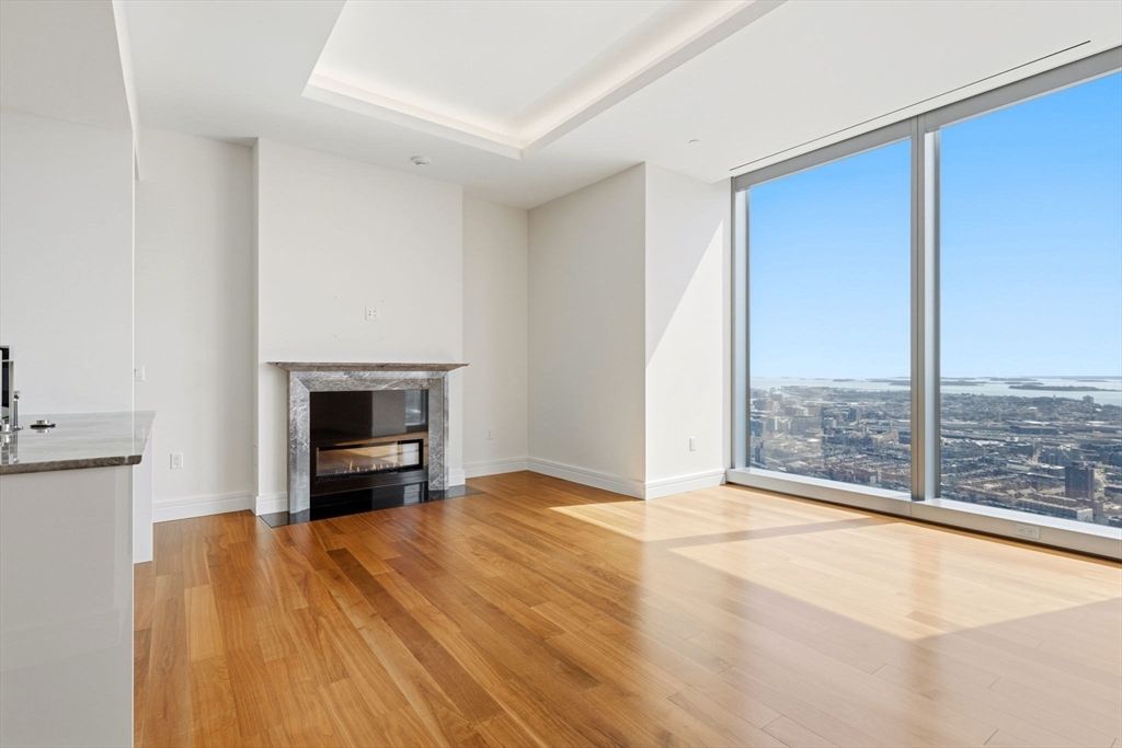 1 Dalton 5203, Boston, MA 02115