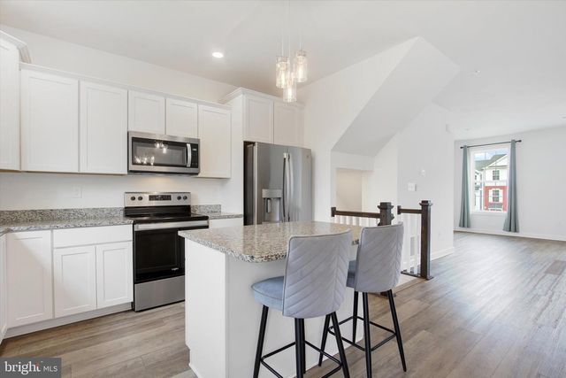 76 COOP LN, Hanover, PA 17331
