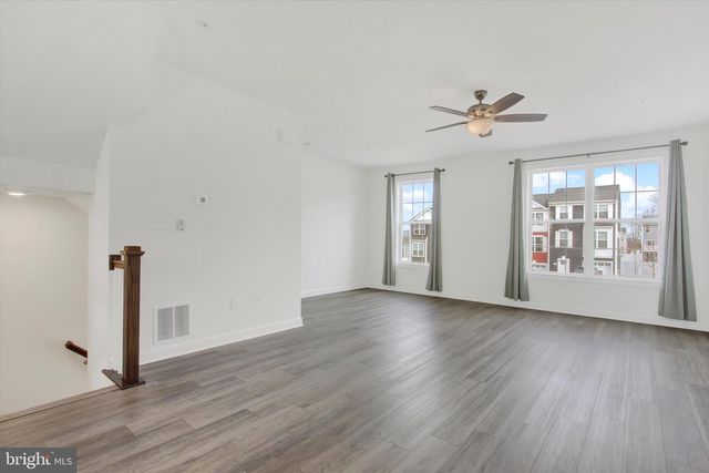 76 COOP LN, Hanover, PA 17331