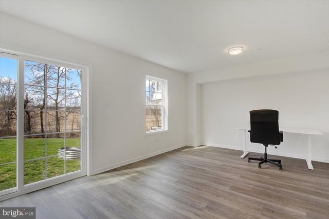 76 COOP LN, Hanover, PA 17331