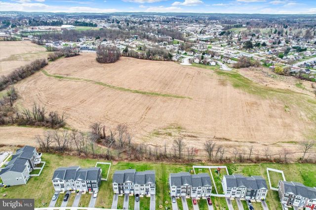 76 COOP LN, Hanover, PA 17331