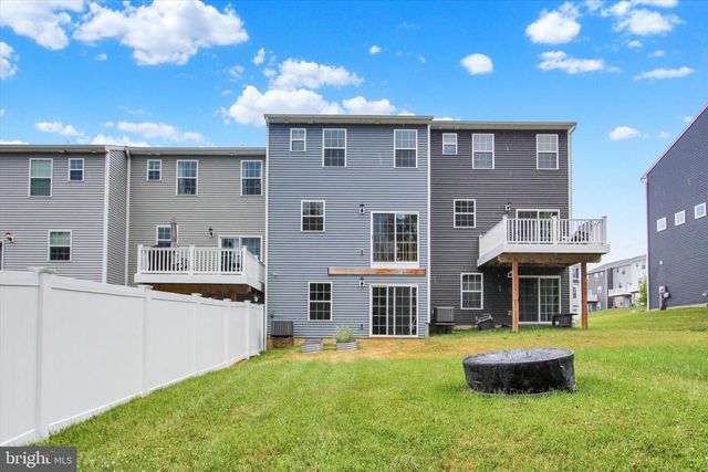 76 COOP LN, Hanover, PA 17331