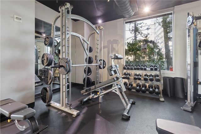 3324 Peachtree NE Road 801, Atlanta, GA 30326