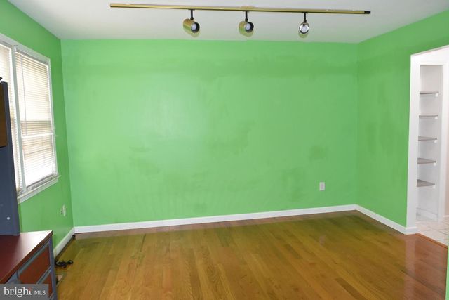 4557 KING EDWARD CT, Annandale, VA 22003