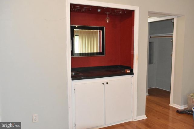 4557 KING EDWARD CT, Annandale, VA 22003