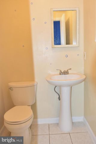 4557 KING EDWARD CT, Annandale, VA 22003