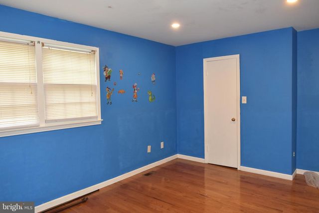 4557 KING EDWARD CT, Annandale, VA 22003