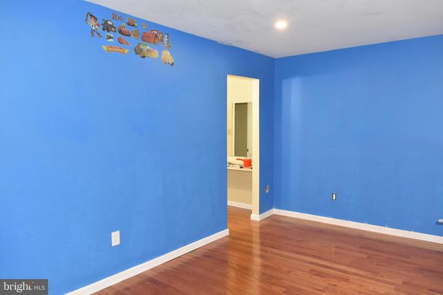 4557 KING EDWARD CT, Annandale, VA 22003