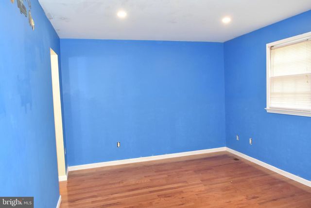 4557 KING EDWARD CT, Annandale, VA 22003
