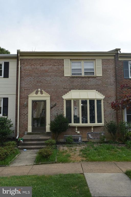 4557 KING EDWARD CT, Annandale, VA 22003