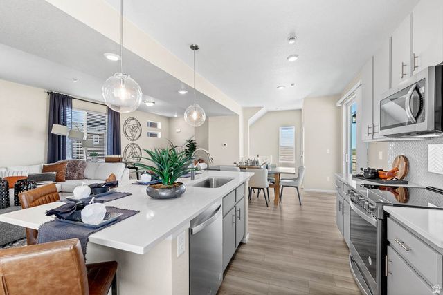 473 E KANAB CREEK DR, Saratoga Springs, UT 84045