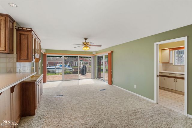 37936 Seaway Ct Court, Harrison Twp, MI 48045