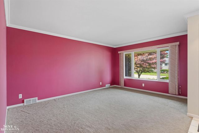 37936 Seaway Ct Court, Harrison Twp, MI 48045