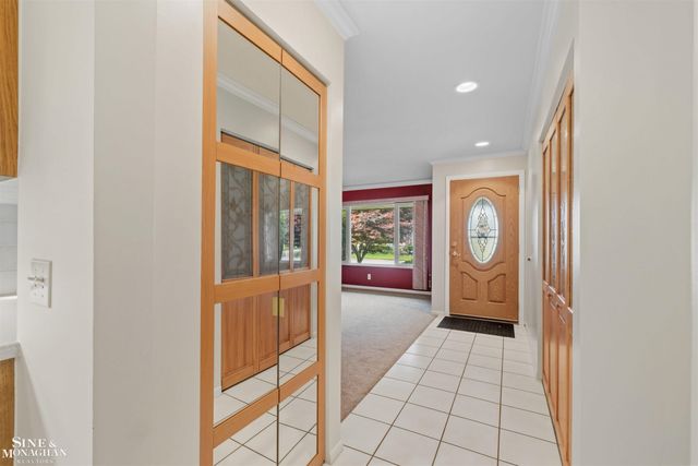 37936 Seaway Ct Court, Harrison Twp, MI 48045