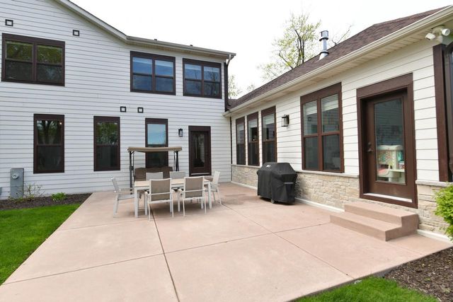 19872 79th STREET, Bristol, WI 53104