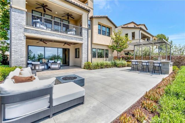 17 Ponte, Lake Forest, CA 92630