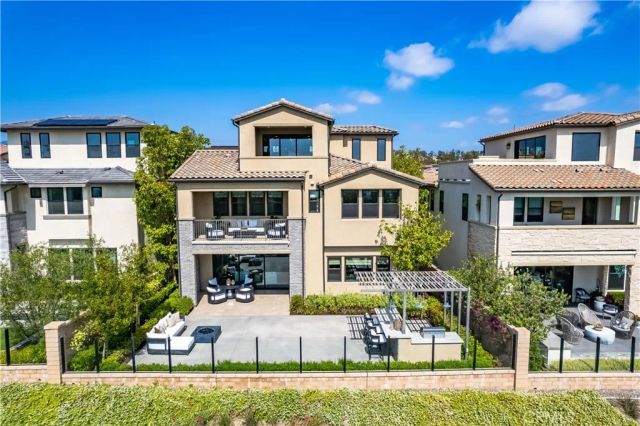 17 Ponte, Lake Forest, CA 92630