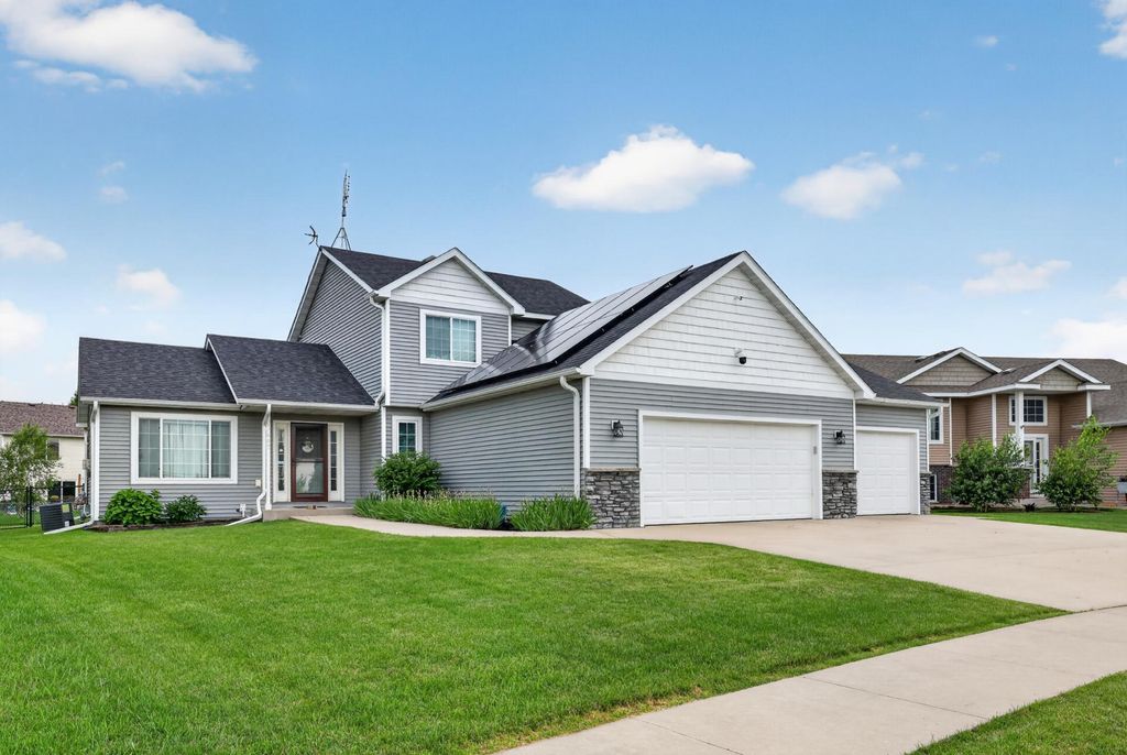 603 11th Avenue NE, Kasson, MN 55944