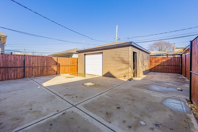 7505 S Wolcott Avenue, Chicago, IL 60620