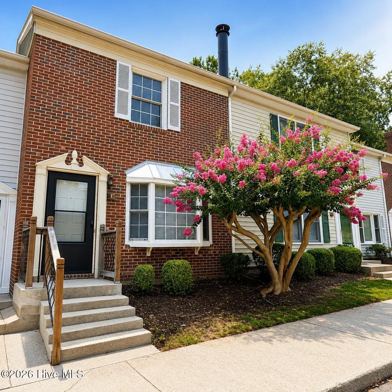 2905 Cedar Creek Road E, Greenville, NC 27834