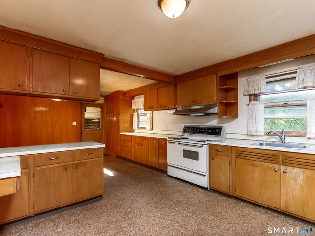 1175 South Curtis Street, Wallingford, CT 06492