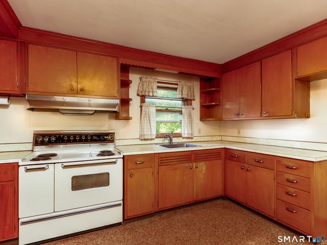 1175 South Curtis Street, Wallingford, CT 06492