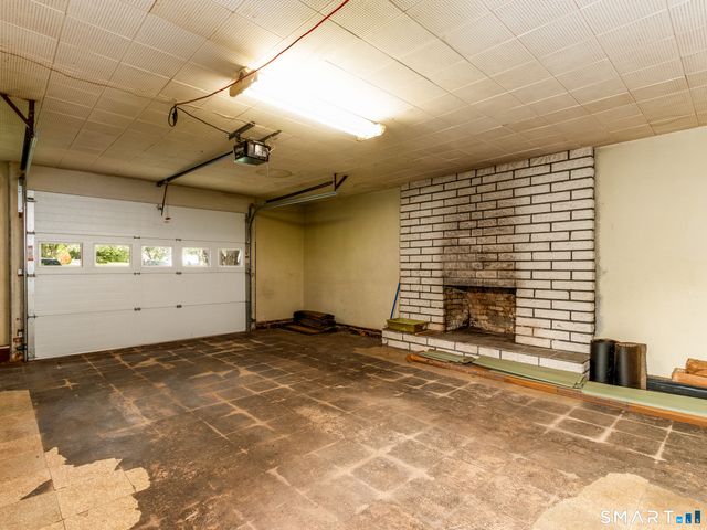 1175 South Curtis Street, Wallingford, CT 06492