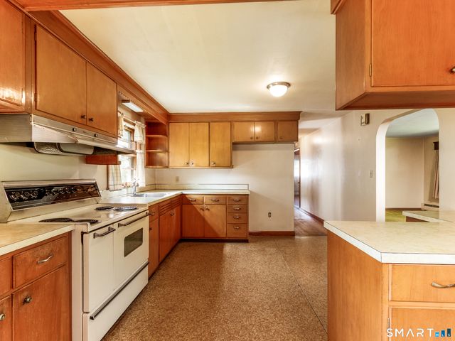 1175 South Curtis Street, Wallingford, CT 06492