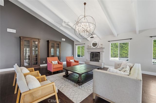 940 N Silent Ranch Drive, Glendora, CA 91741
