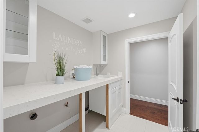 940 N Silent Ranch Drive, Glendora, CA 91741