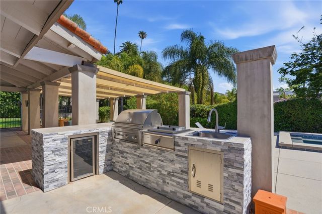 940 N Silent Ranch Drive, Glendora, CA 91741