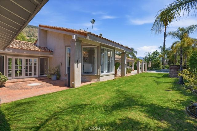 940 N Silent Ranch Drive, Glendora, CA 91741