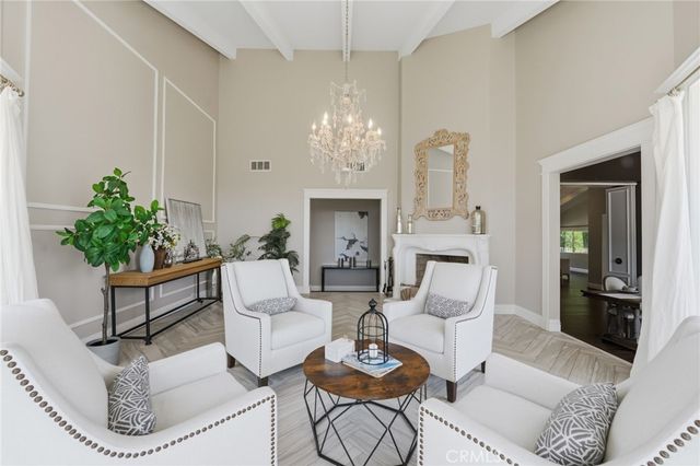 940 N Silent Ranch Drive, Glendora, CA 91741