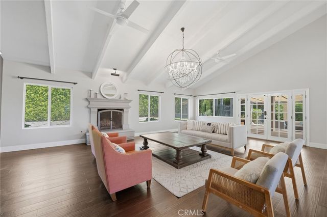 940 N Silent Ranch Drive, Glendora, CA 91741